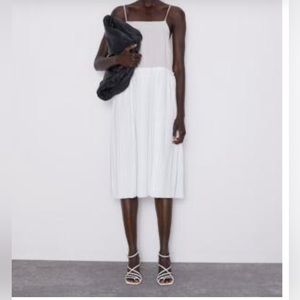 Zara Pleated contrasting dress